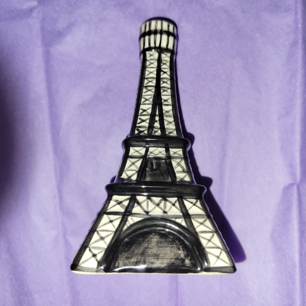 Black and White Eiffel Tower And L'Arc De Triomphe Parisian Ceramic Salt&Pepper - Picture 9 of 14